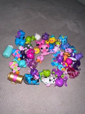 Assorted Colorful Mini Hatch Animal Figures - Lot of Cute Collectibles